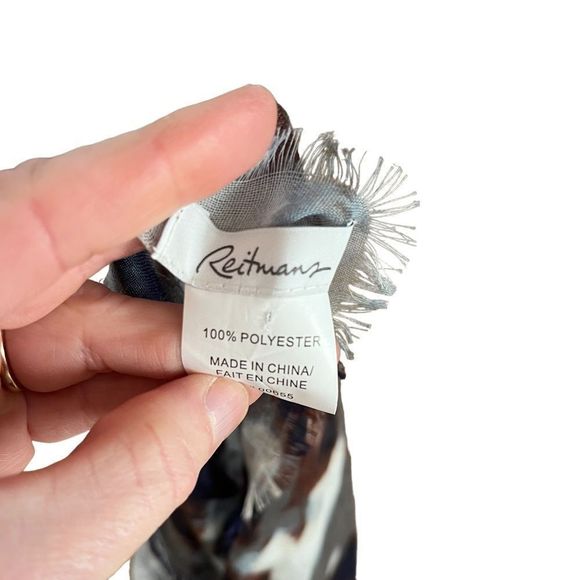 Reitmans multi color eternity scarf - Picture 3 of 4